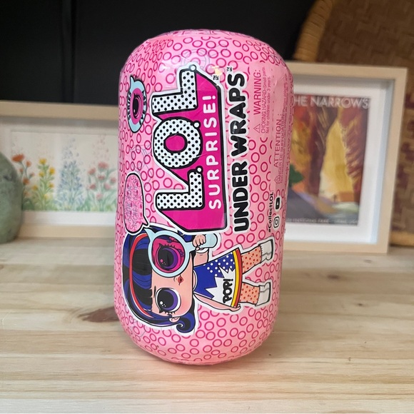 LOL Surprise Under Wraps Series Eye Spy Doll 15 Surprises Purse Carrying Case - Picture 5 of 6